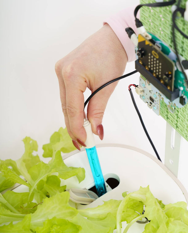 Smart Hydroponics Kit