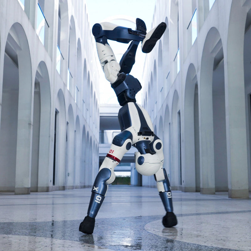 Unitree R1 Basic Humanoid Robot (Non programmable)