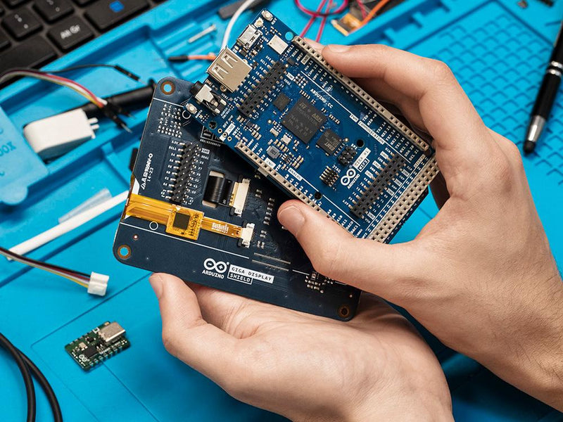 Arduino® GIGA Display Shield